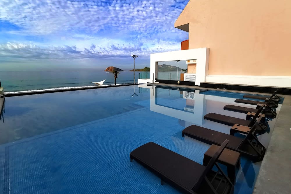 Coral Island Beach View Hotel 1
