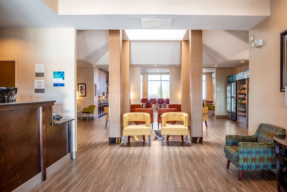 Clarion Pointe Harrisonburg 2