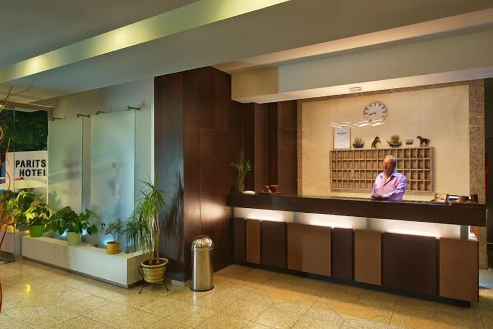 Paritsa Hotel 2