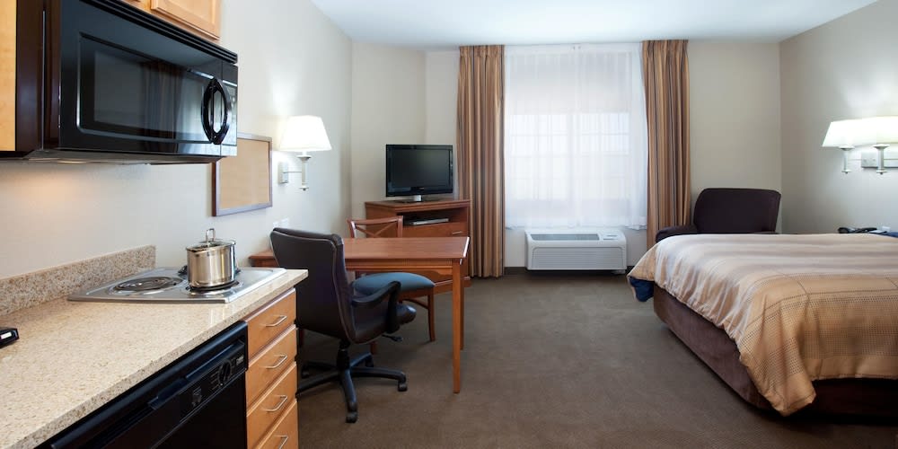 Candlewood Suites Columbus Fort Benning by IHG 2