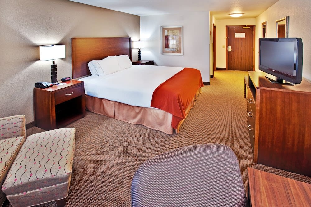 Holiday Inn Express Hotel & Suites Dubuque by IHG 5