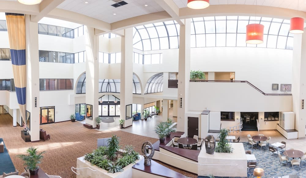 Embassy Suites by Hilton West Palm Beach Central 2