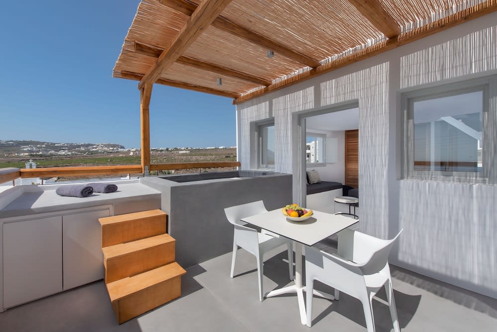 June Twenty Suites 5