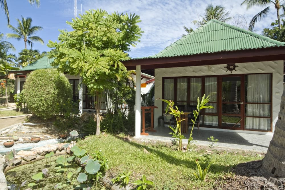 Crystal Bay Yacht Club Beach Resort 5