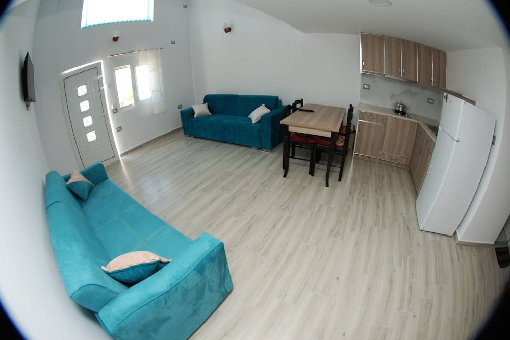 Bebi Hotel And Apartments 2