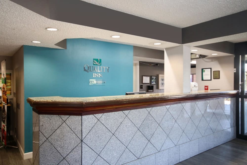 Quality Inn Clinton - Laurens I-26 1