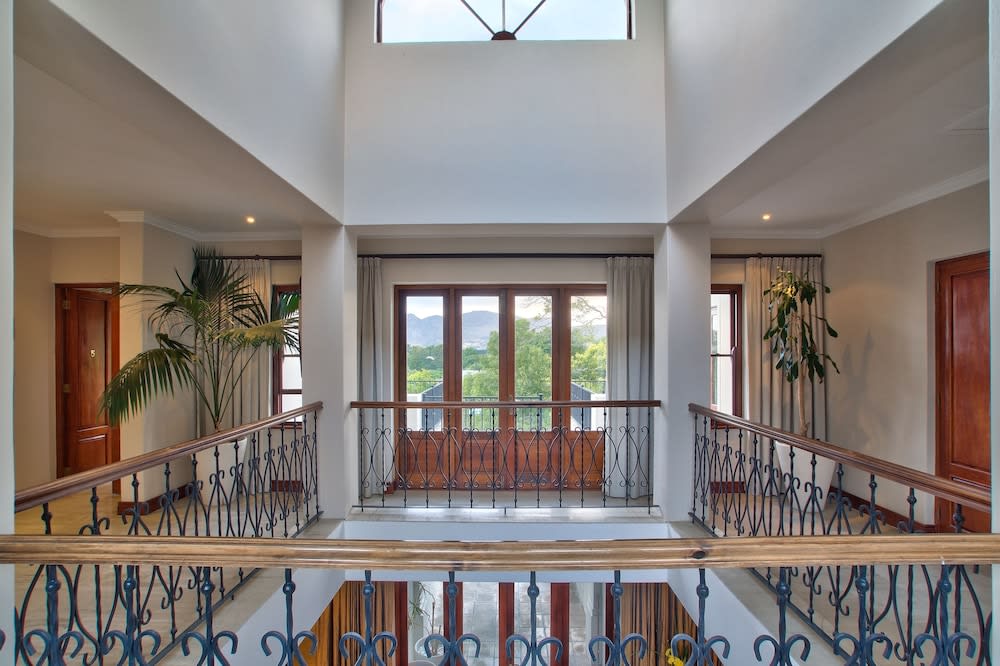 Nova Constantia Boutique Residence 2