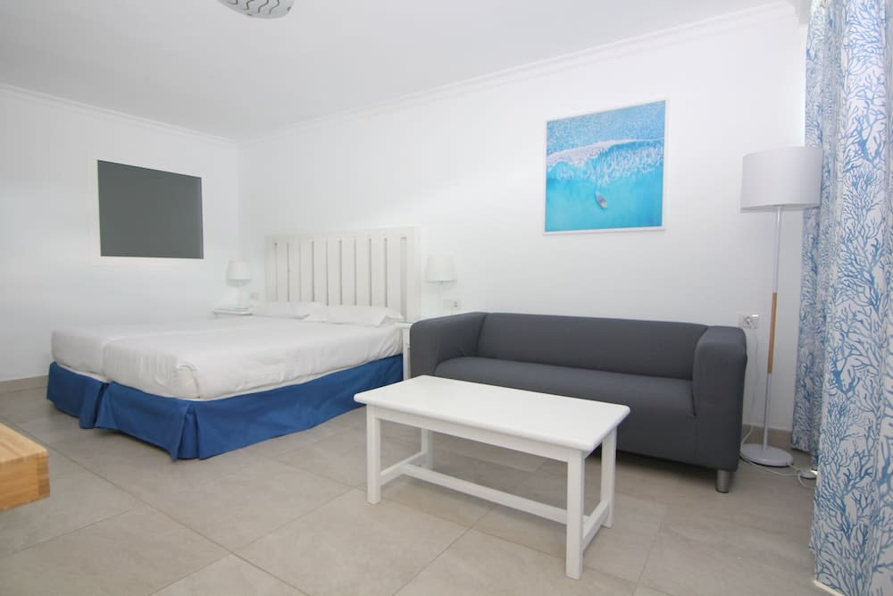 Apartamentos Orly Club Arena Dorada 5
