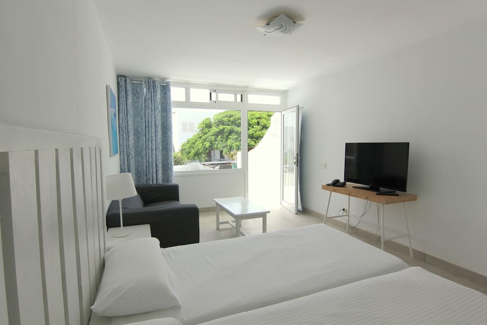 Apartamentos Orly Club Arena Dorada 4