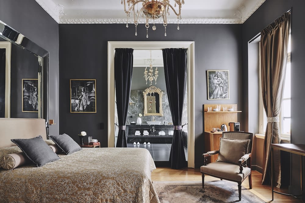 Bohemian Suites Athens - Maison Hotel Adults Only 1