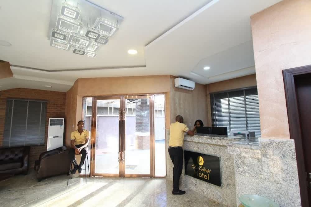 De Gladys Hotel 2