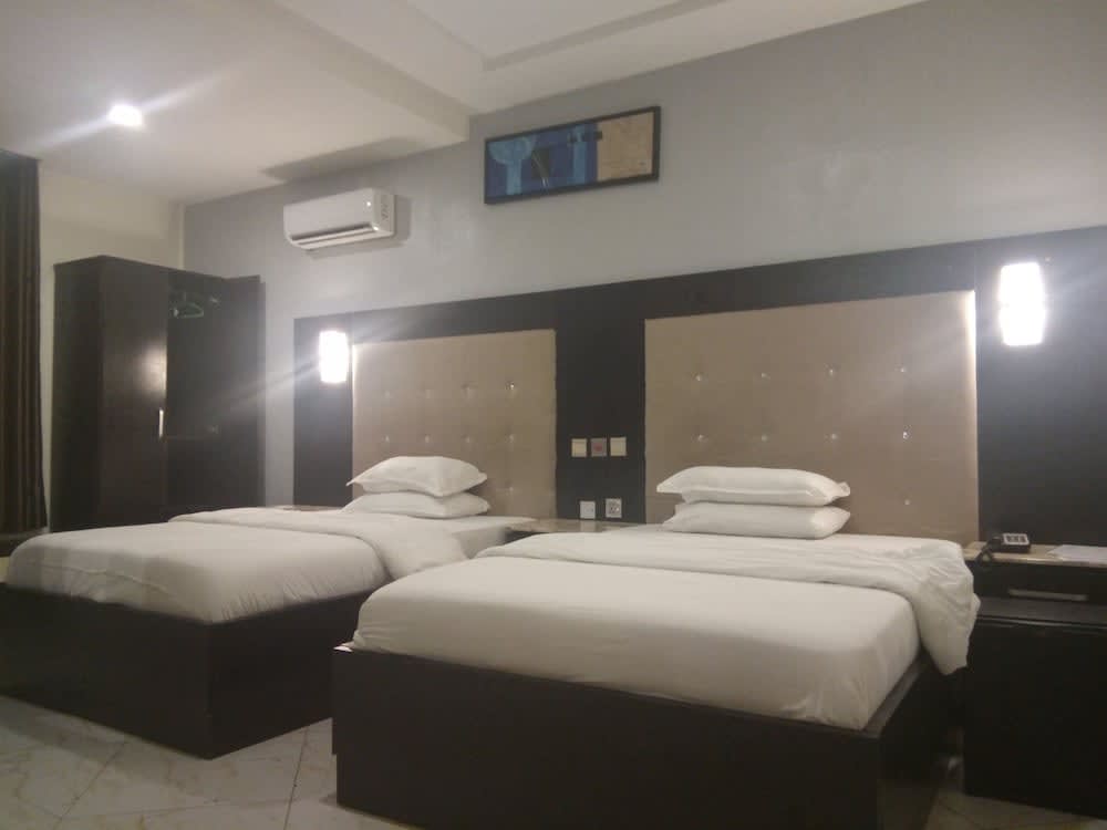 De Gladys Hotel 1