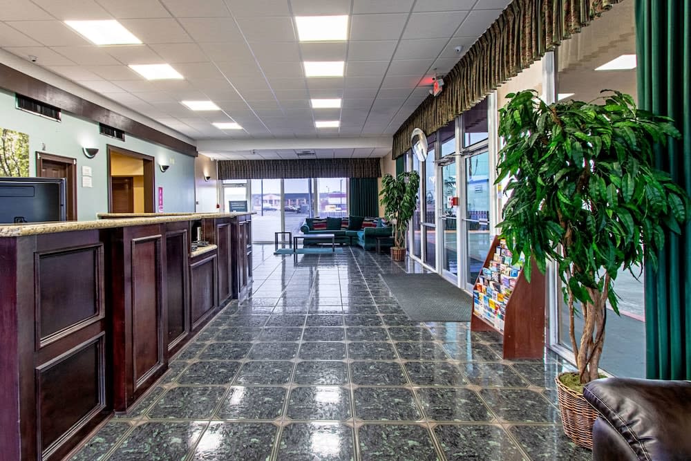 Econo Lodge Kingsville 2