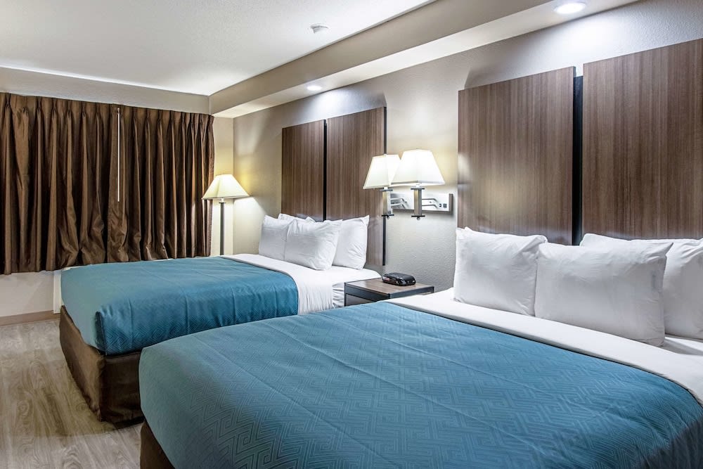 Econo Lodge Kingsville 1