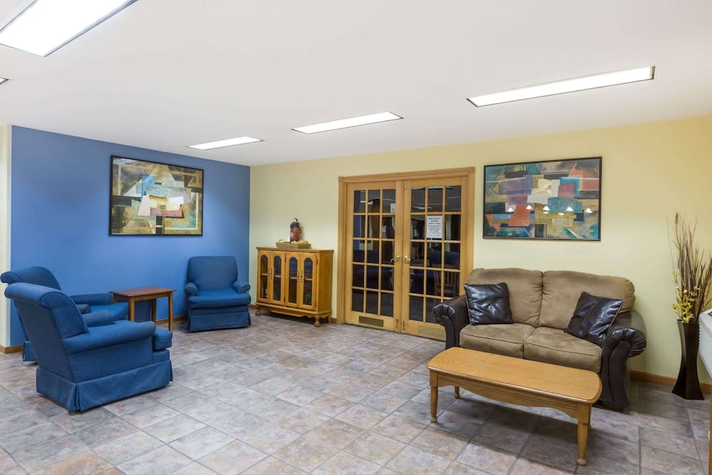 Days Inn by Wyndham Sioux City 2