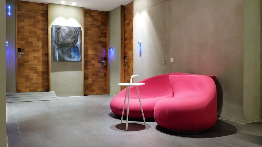 101 Adrianou Apartments 3