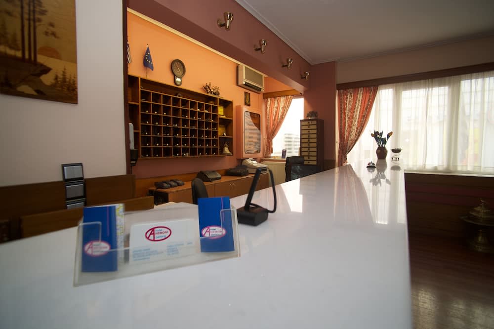Anemoni Piraeus Hotel 2