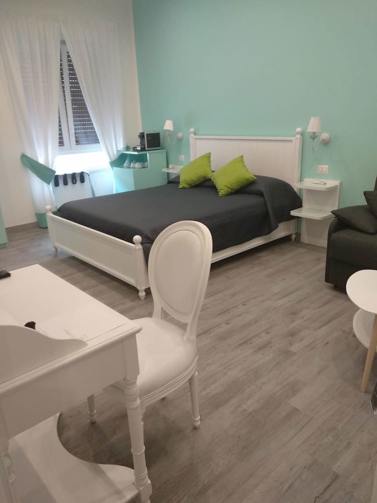 Suite Napoletana 2