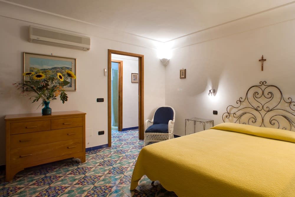 La Caravella di Positano - Relais, Beach & Residences 4