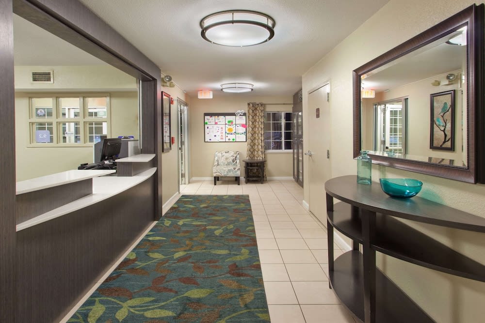 Sonesta Simply Suites Oklahoma City Airport 2
