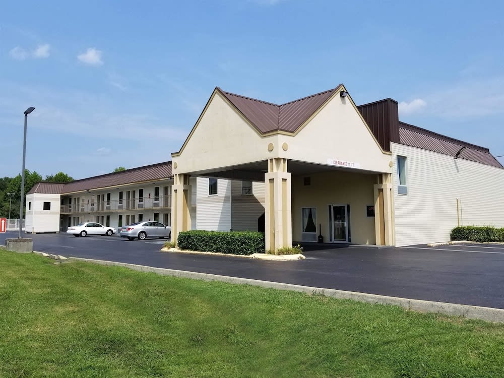 Americas Best Value Inn-Manchester 1