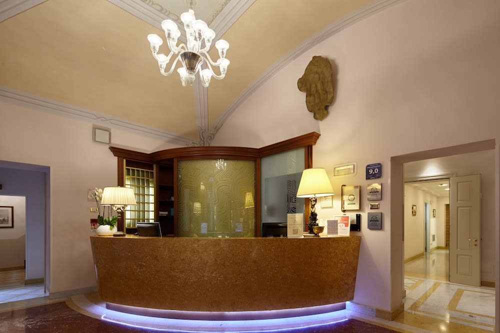 Golden Tower Hotel & Spa 2