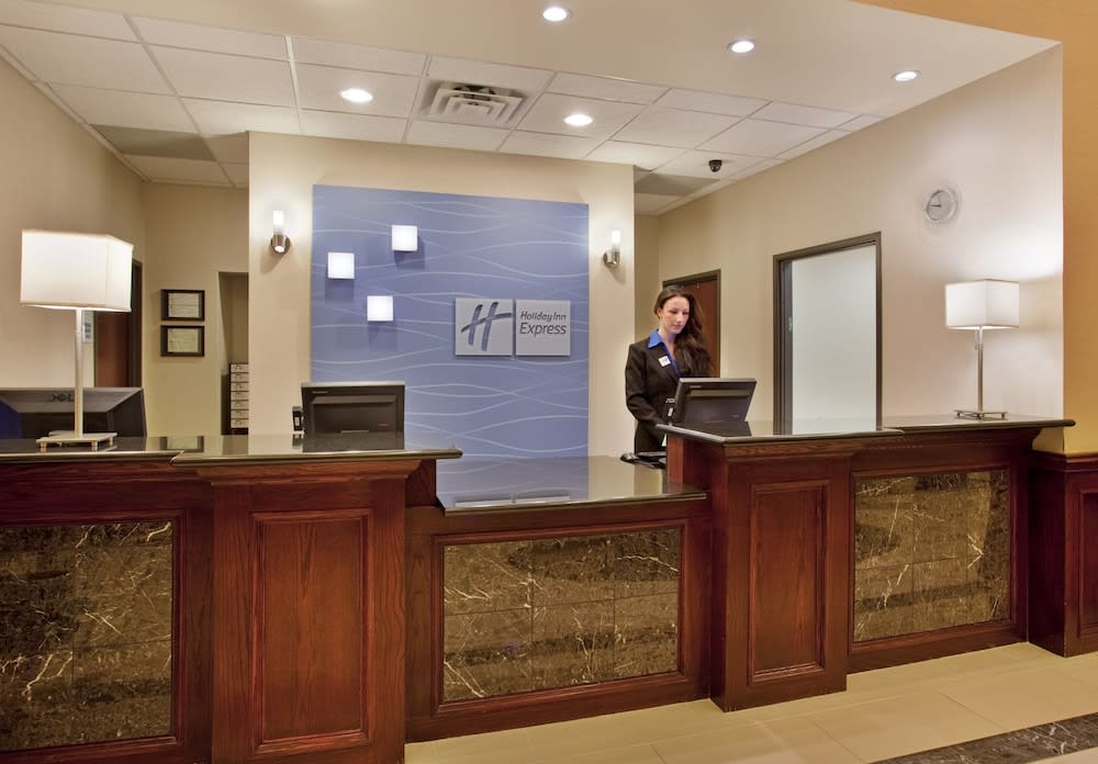 Holiday Inn Express & Suites GUTHRIE NORTH EDMOND by IHG 1