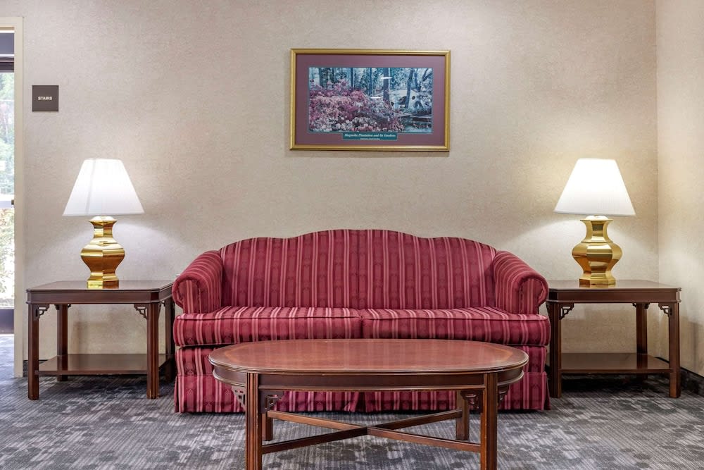 Econo Lodge Saint Stephen 2