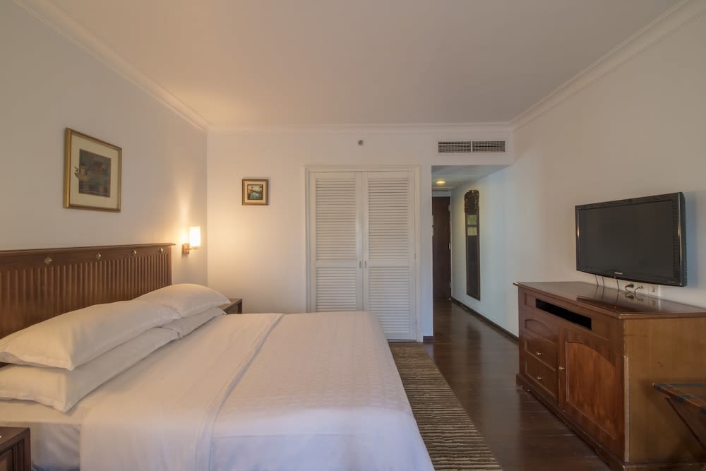 Sheraton Senggigi Beach Resort 4