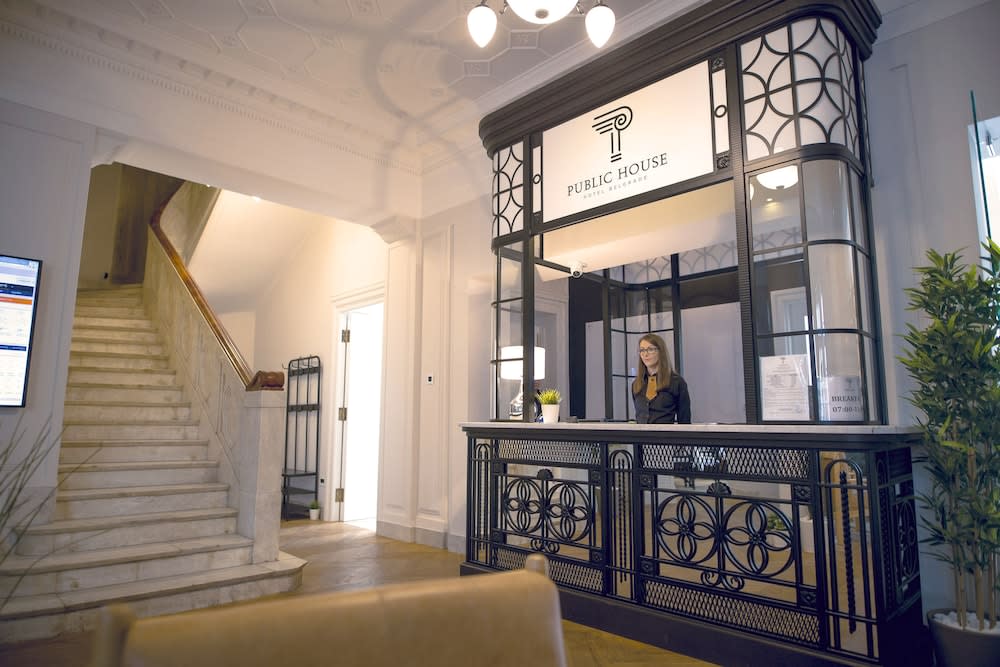 Public House Hotel 3