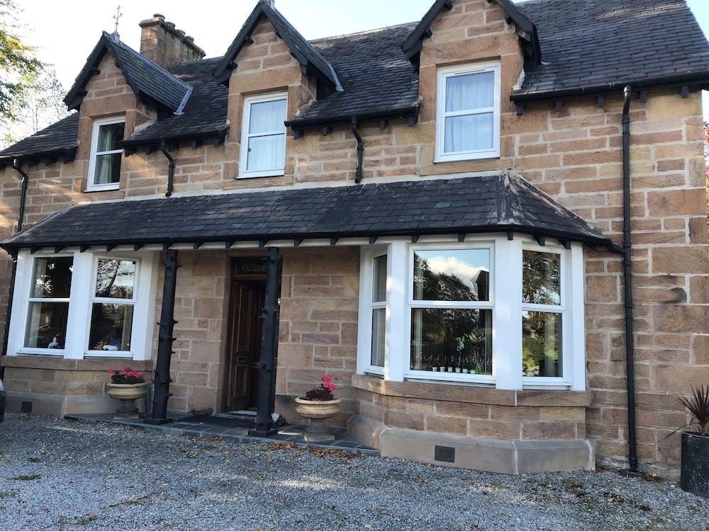 Tullochard Guest House 1