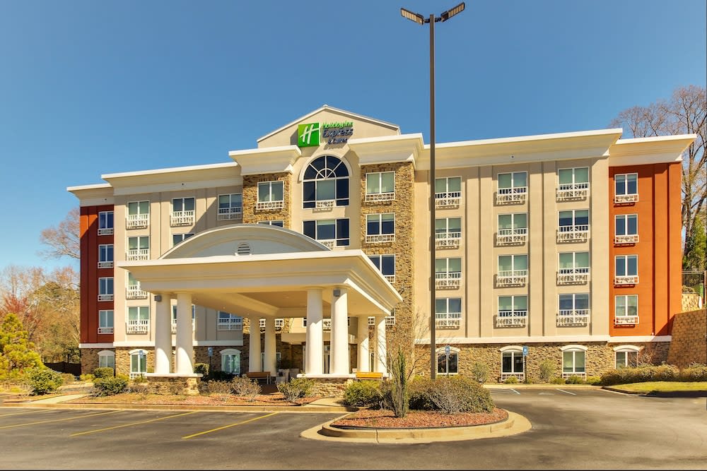 Holiday Inn Express & Suites Columbus – Fort Benning Maingate by IHG 1