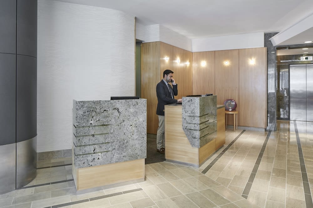 World Center Hotel 5