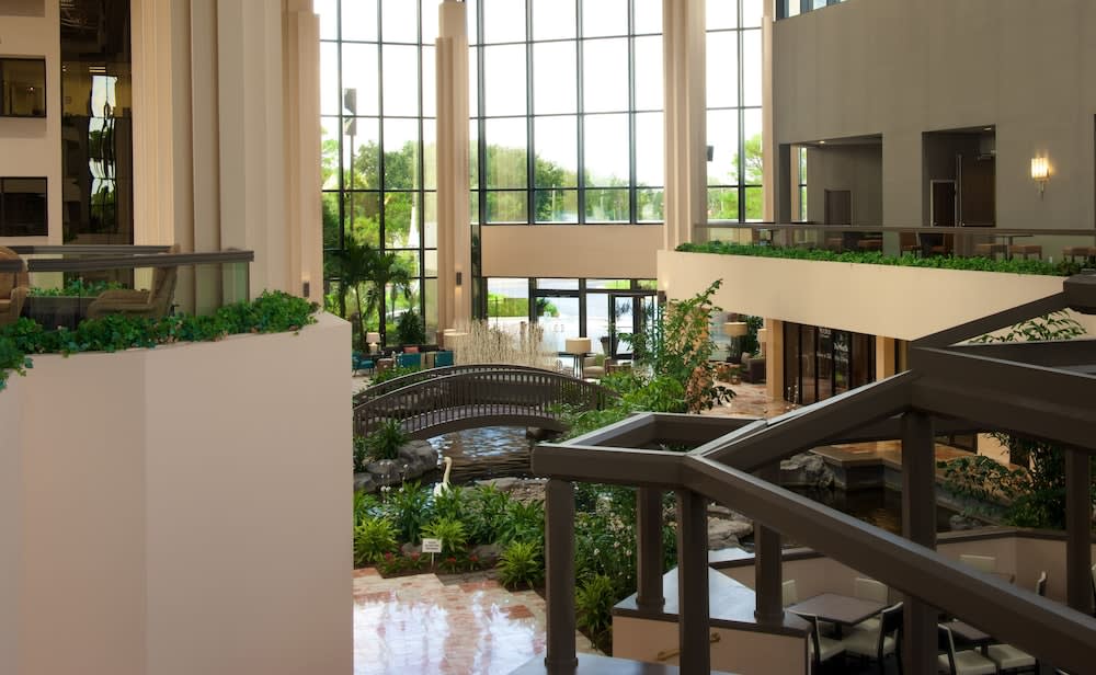 Embassy Suites by Hilton Palm Beach Gardens PGA Boulevard 3