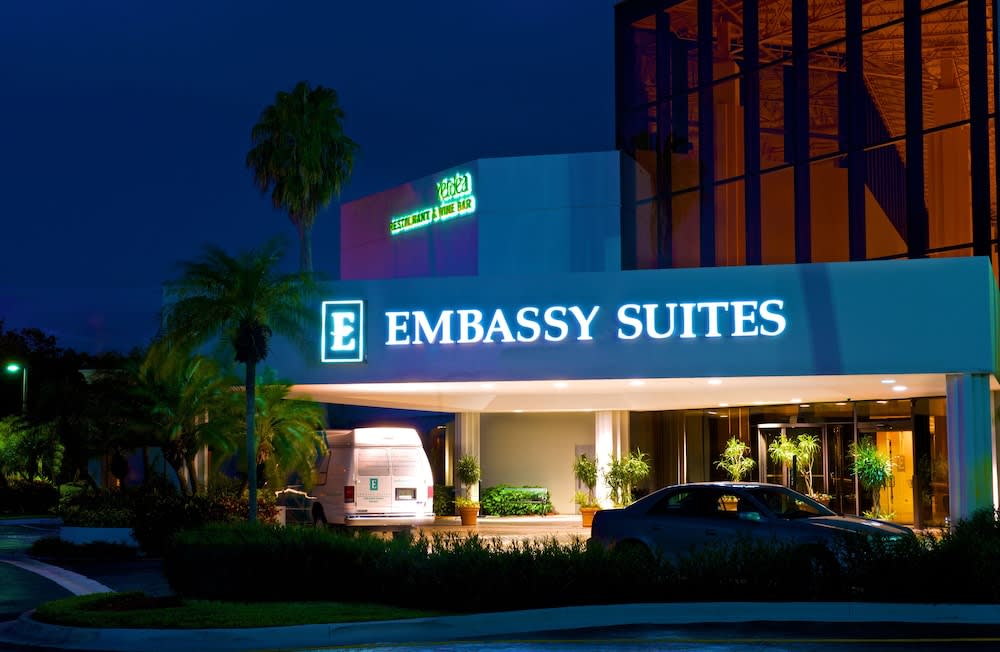 Embassy Suites by Hilton Palm Beach Gardens PGA Boulevard 1