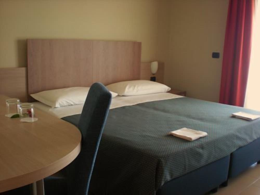 Heraclea Hotel Residence 5