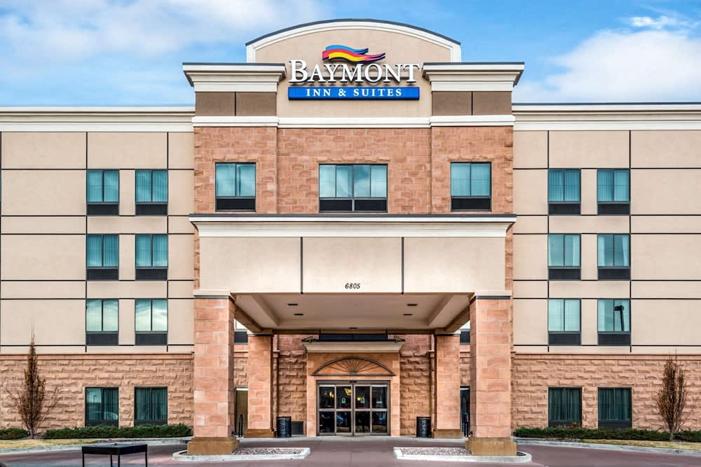 Baymont by Wyndham Denver International Airport 1