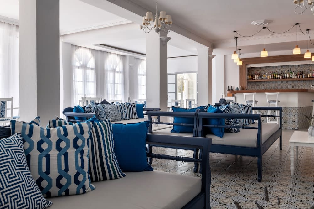 Rivari Santorini Hotel 3