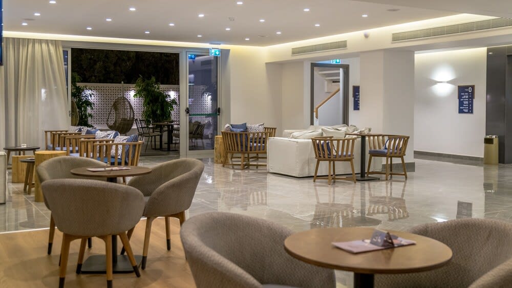Protaras Plaza Hotel 2