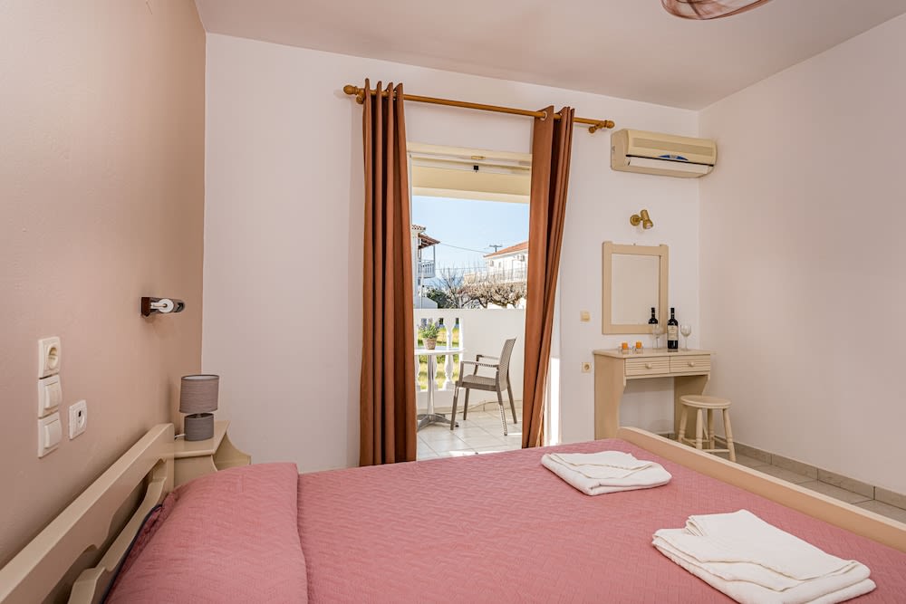 Hotel Tassia for families & couples 2