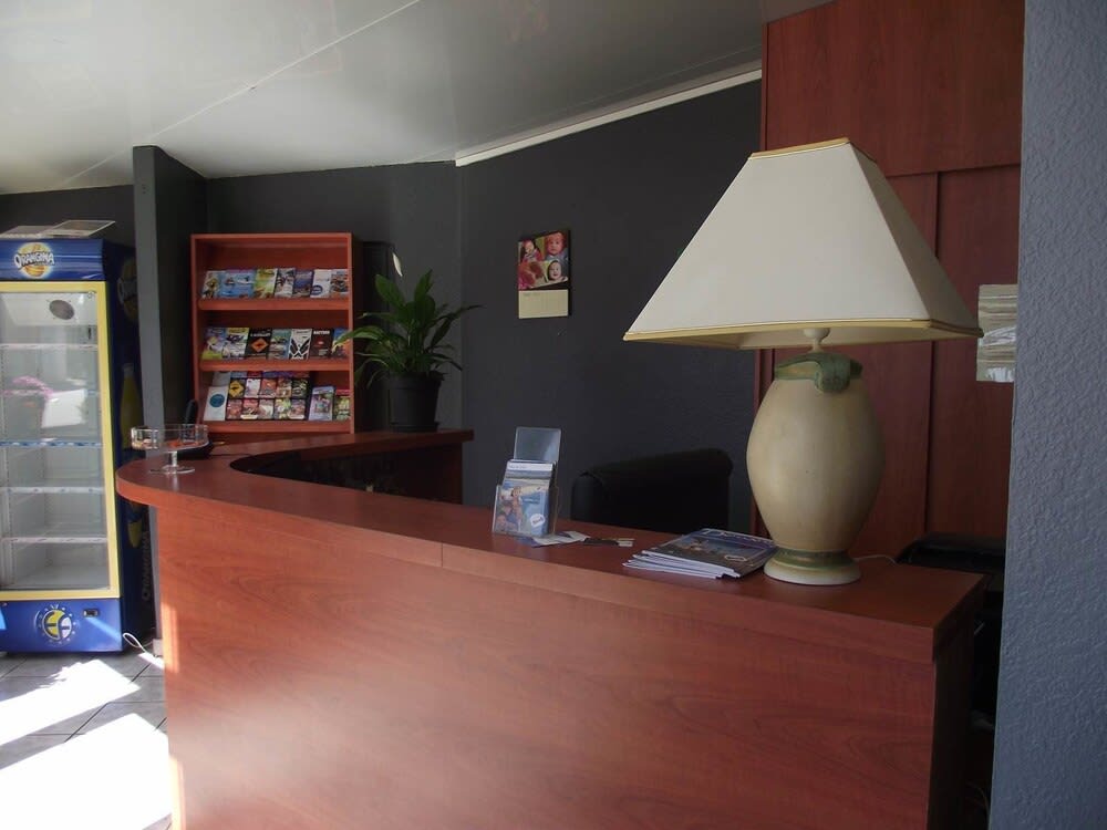 Rev'Hotel 2