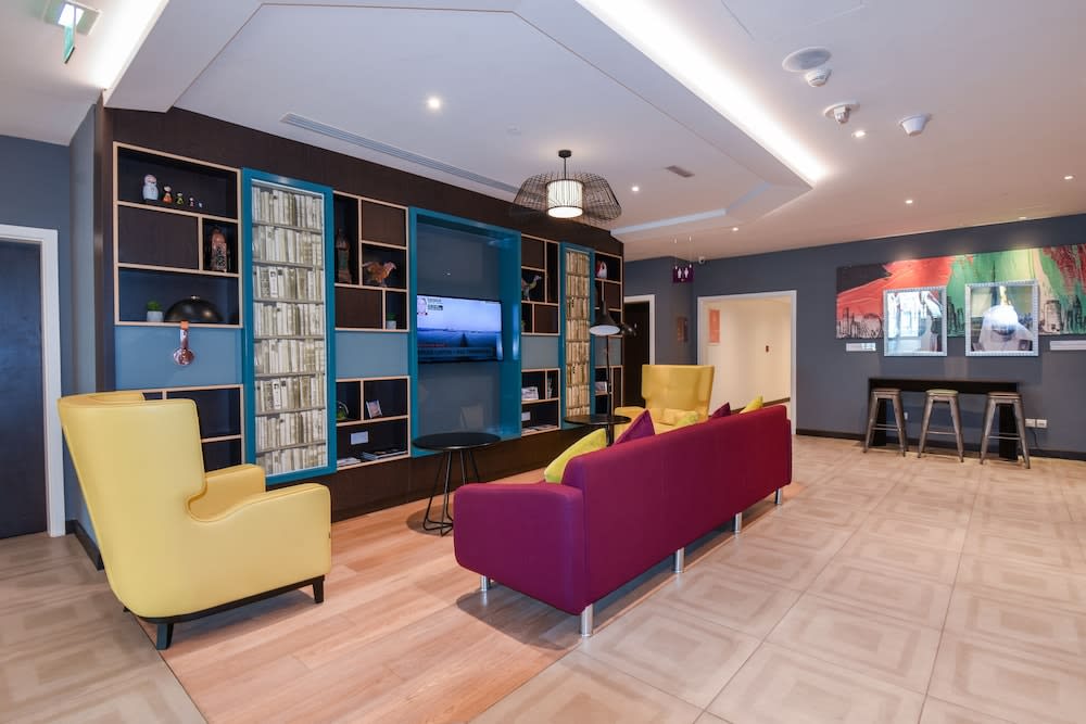 Premier Inn Dubai International Airport 2