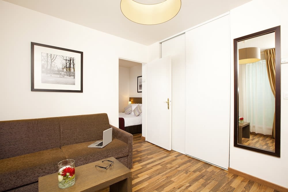 Residhome Asnieres 5