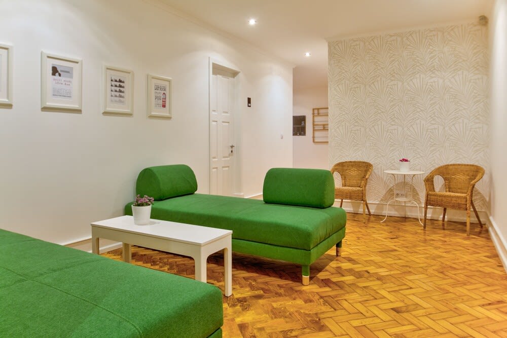 Home Out Rooms & Apartments 1