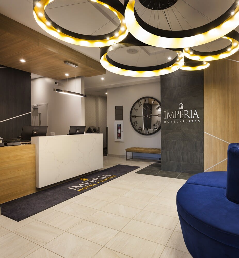 Imperia Hôtel et Suites Boucherville 1