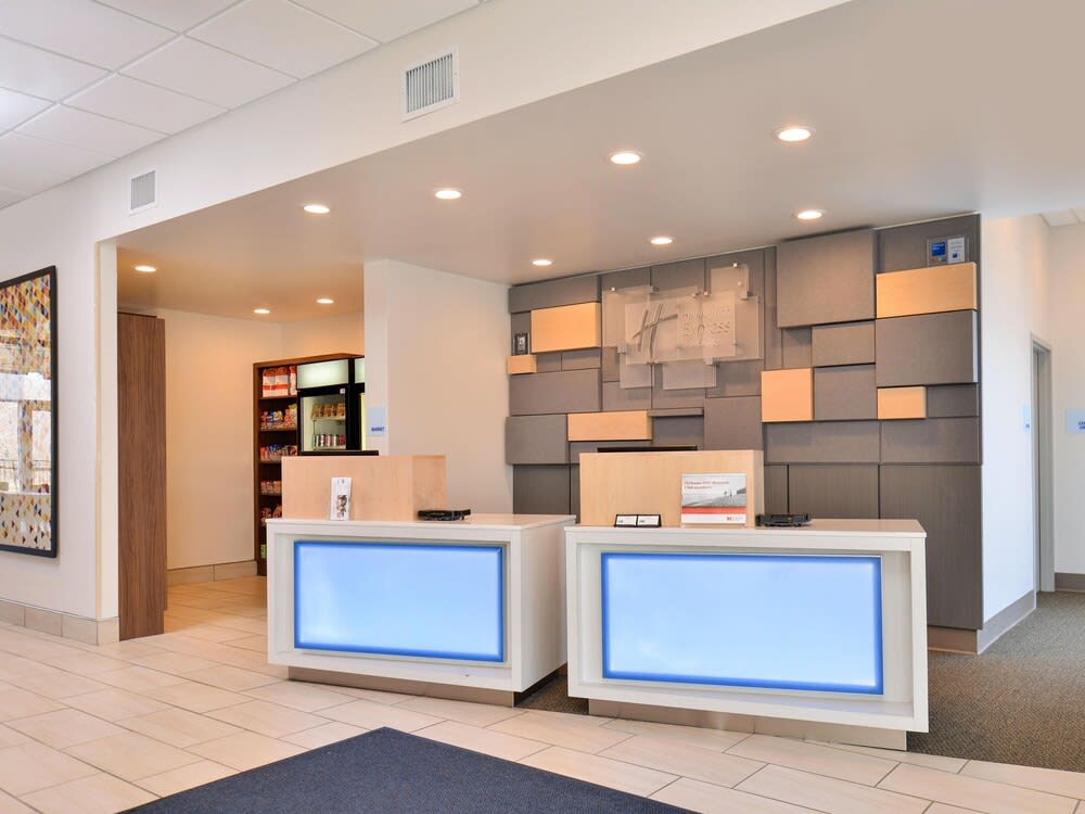 Holiday Inn Express & Suites BRIGHTON by IHG 2