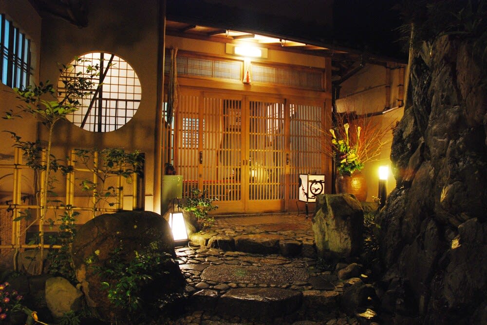 Yadoya Manjiro 1