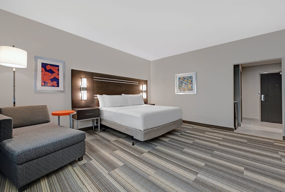 Holiday Inn Express & Suites HOUSTON MEMORIAL - CITY CENTRE by IHG 2
