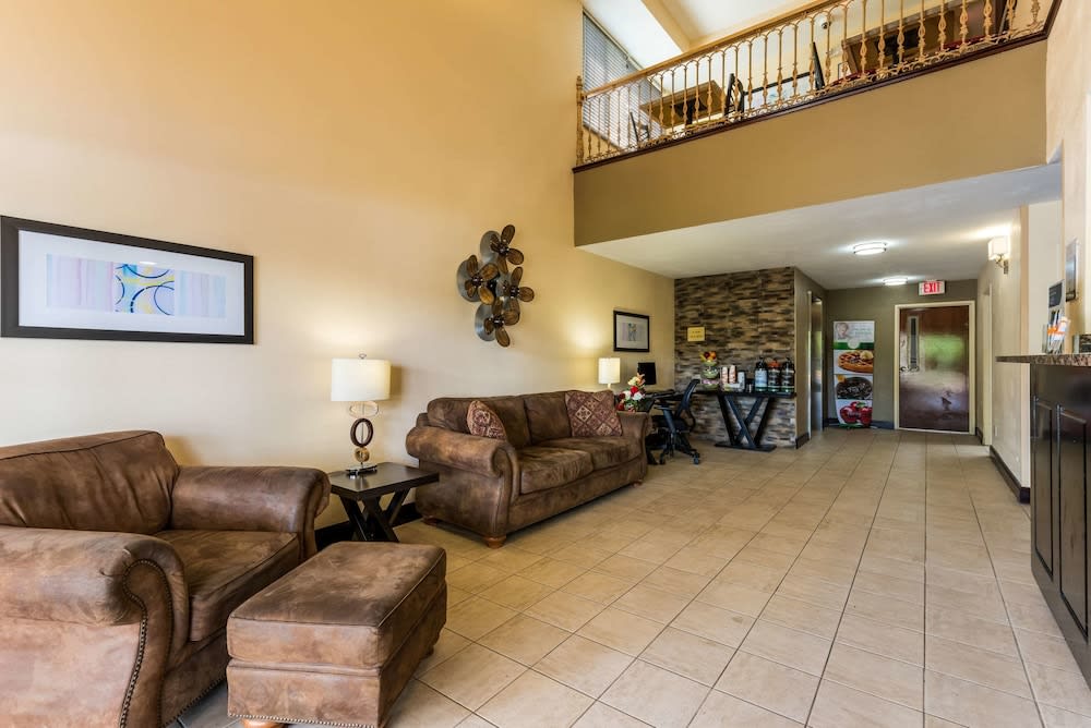 Quality Inn Huntersville near Lake Norman 2