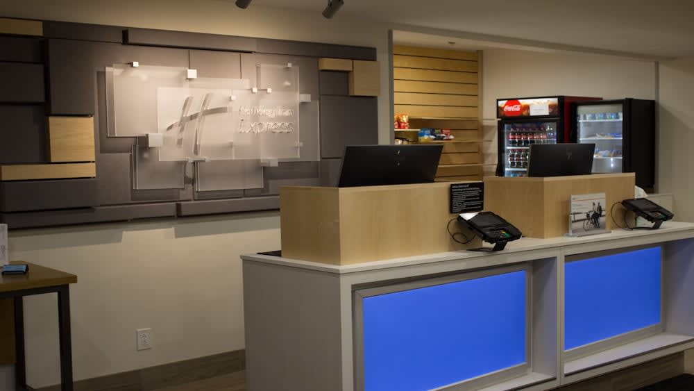 Holiday Inn Express WINFIELD - TEAYS VALLEY by IHG 2